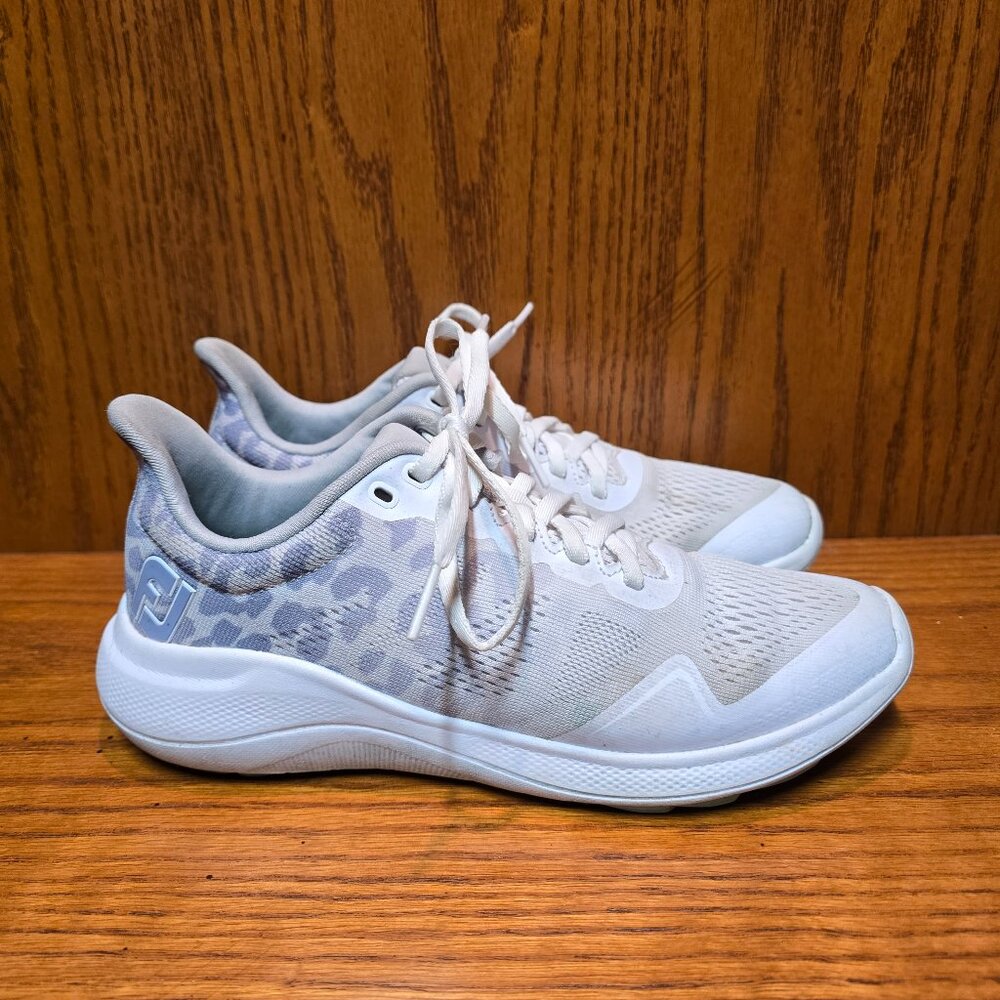 FootJoy FJ Flex Spikeless Golf Shoes Women's Size 6.5 M White Leopard  95767